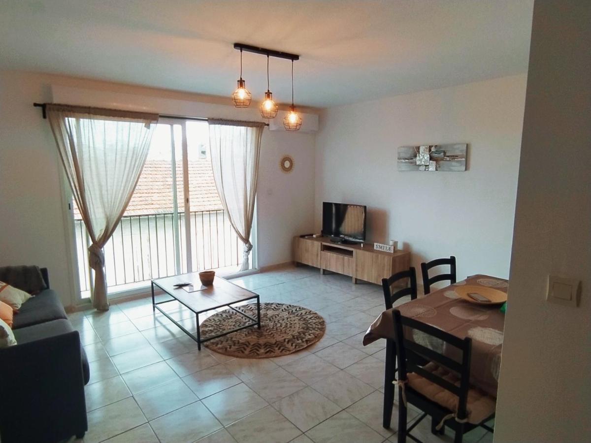 Appartement Centre Ville A Deux Pas De La Plage Le Grau-du-Roi Kültér fotó